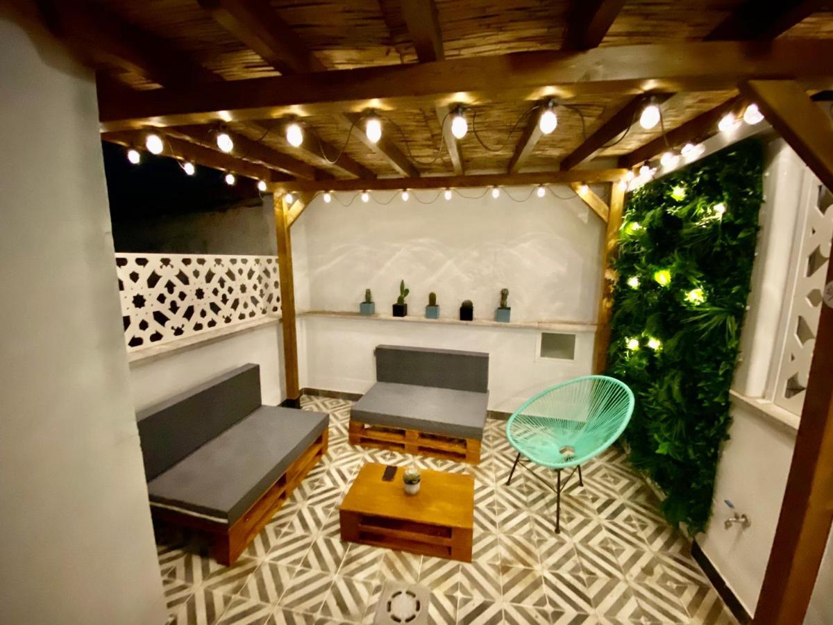 Precioso Atico Con Terraza En El Centro De Madrid Amazing Penthouse In Madrid Center Exterior photo