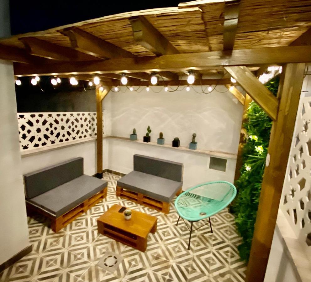 Precioso Atico Con Terraza En El Centro De Madrid Amazing Penthouse In Madrid Center Exterior photo