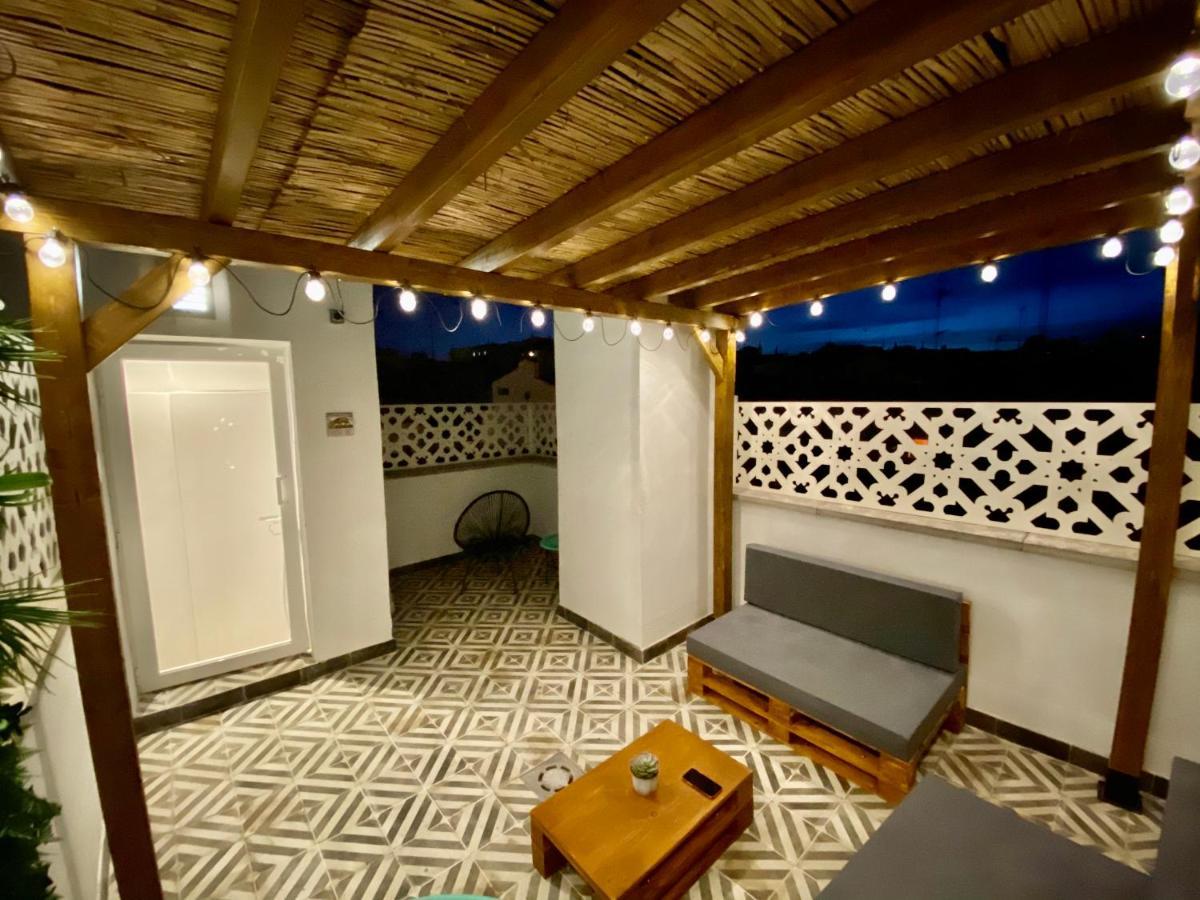 Precioso Atico Con Terraza En El Centro De Madrid Amazing Penthouse In Madrid Center Exterior photo