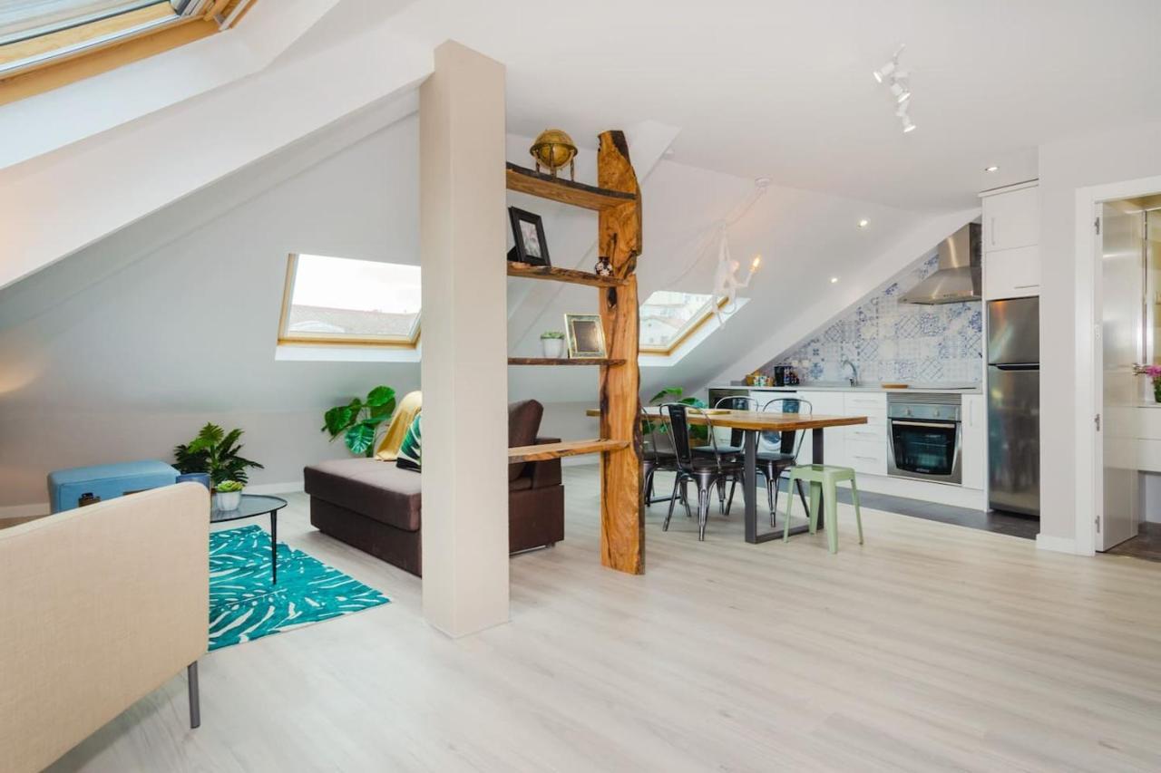 Precioso Atico Con Terraza En El Centro De Madrid Amazing Penthouse In Madrid Center Exterior photo